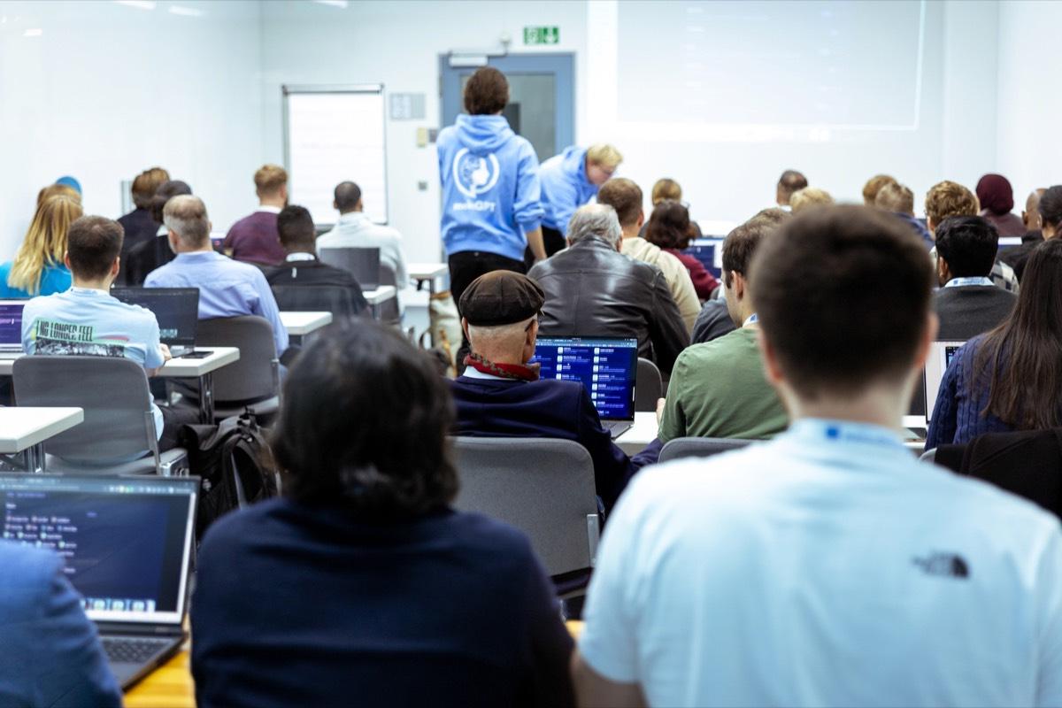 Publikum bei einer meinGPT-Masterclass